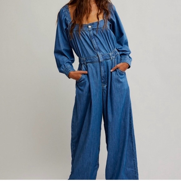 Free People Pants - Free People Clara Long Sleeve Denim Jumpsuit Size XS Wide Leg